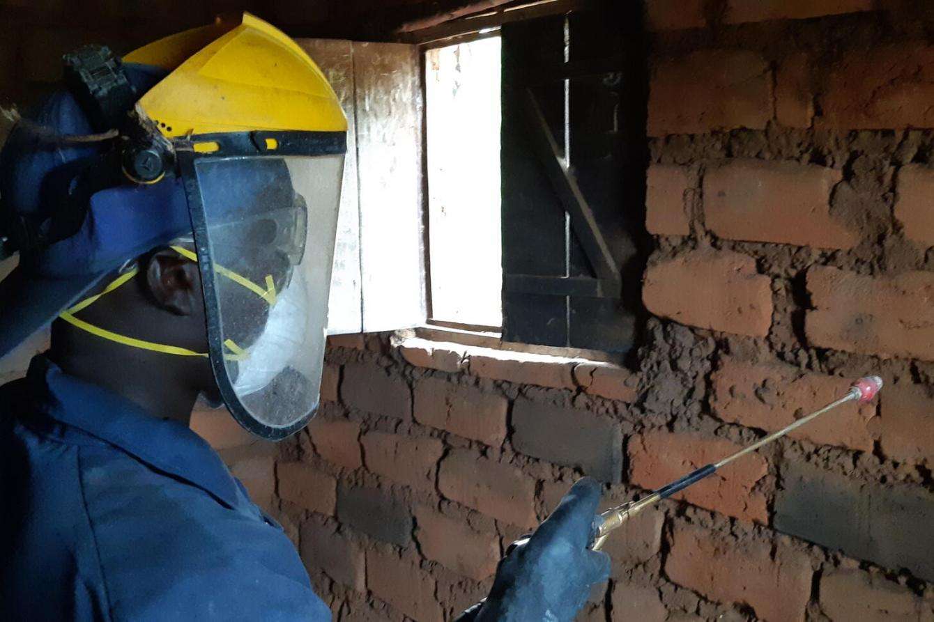 Indoor residual spraying in Burundi - 2019